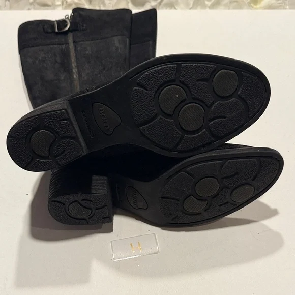 Born Black Boots with Zipper - Picture 4 of 4